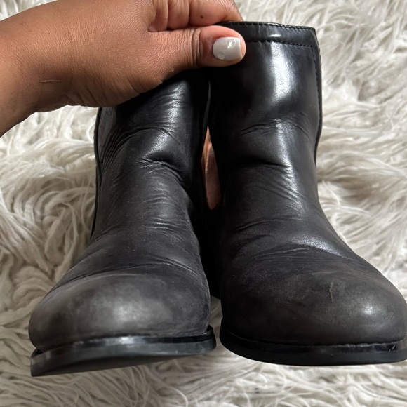 Jeffrey Campbell Oriley Cut Out Black Leather Pull Tabs Ankle Booties Size 6 - Picture 7 of 12